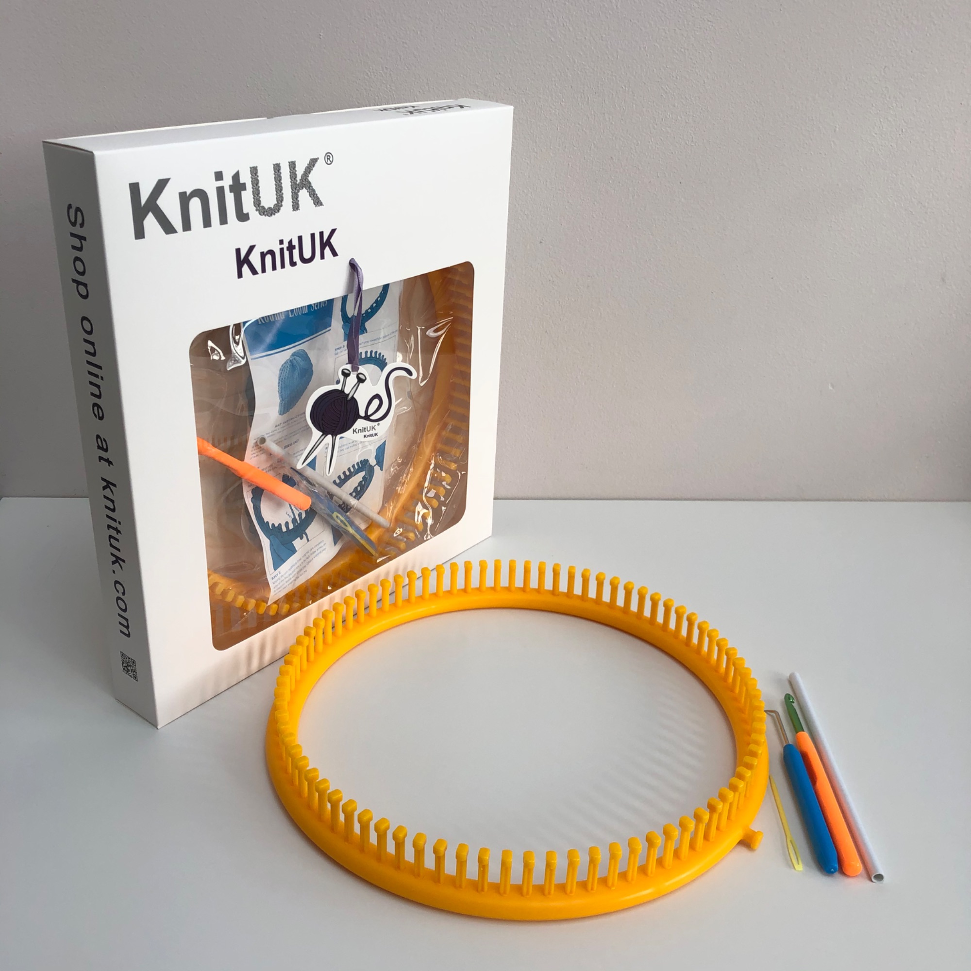 Knituk round yellow knitting loom medium gauge 82 pegs fitted box