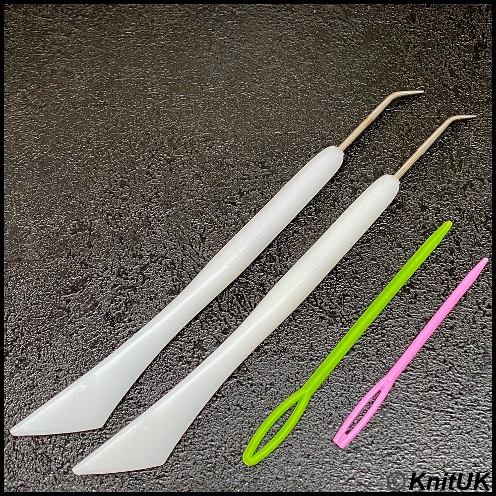 Knitting Loom Hook Set of 2 Long Handle Hooks. White (KnitUK).