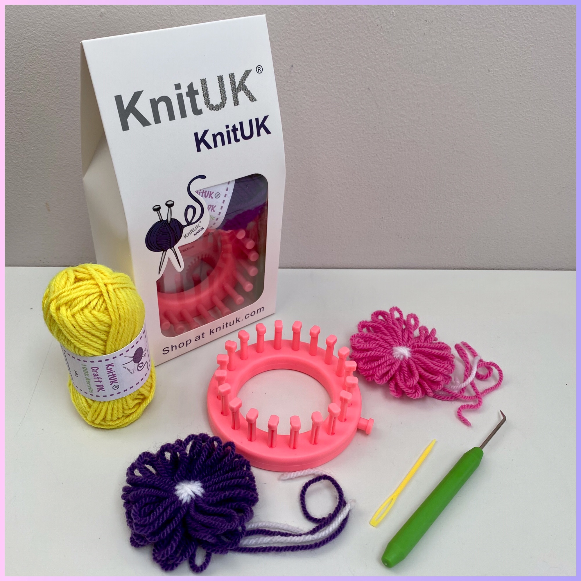 KnitUK 20 pegs flower knitting loom free yarn in box