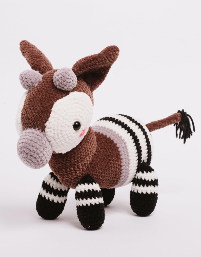  Sirdar Happy Chenille Book 3 - IMPOSSIBLE ANIMALS. Crochet