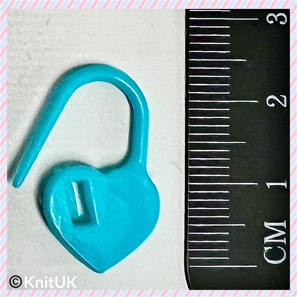 KnitUK Stitch Markers. Heart Locking Stitch Markers. Blue & L. Pink. Pack of 20.