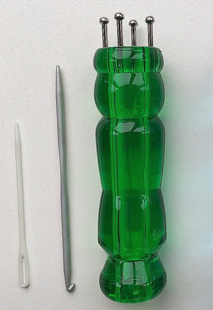 Knitting Dolly.  4 Peg Green French Knitter (KnitUK)