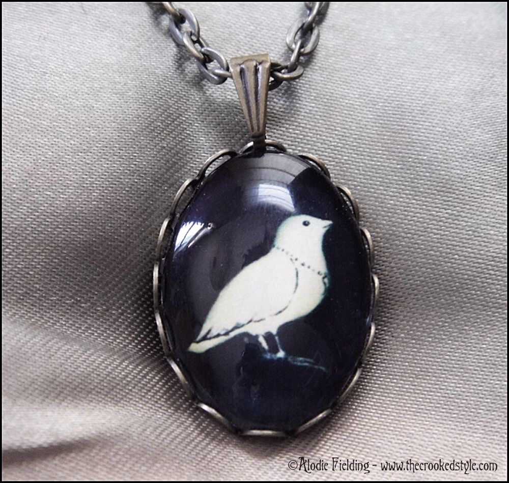 YELLOW CANARY - PENDANT
