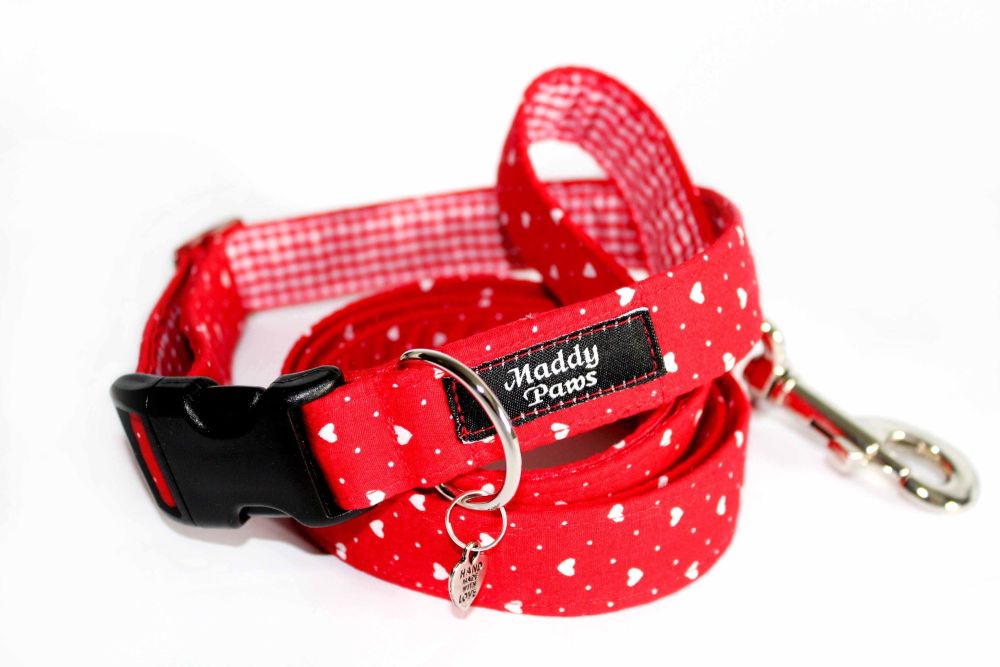Red hearts Collar 