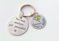 The best sisters get promoted to Auntie keyring