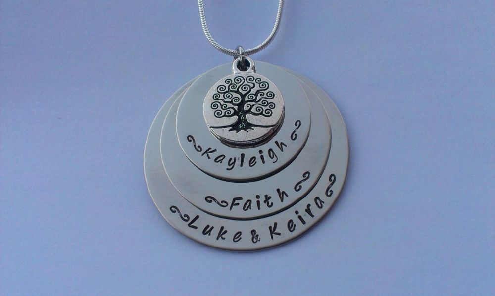 Family tree stacked pendant