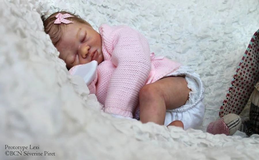 Sleeping - Lexi kit - *COMPLETE REBORN STARTER SET!!* Makes 18