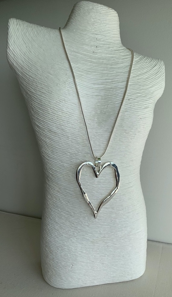 Long Heart Silhouette Necklace - Shiny Silver