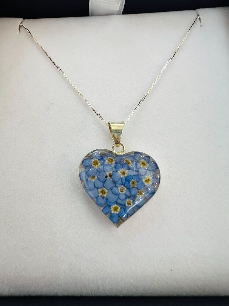Forget Me Knot Heart Pendant Medium 925