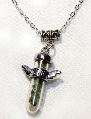 Large Moldavite Crystal Chakra Healing Love Angel Wing Pendant Boxed on Cha