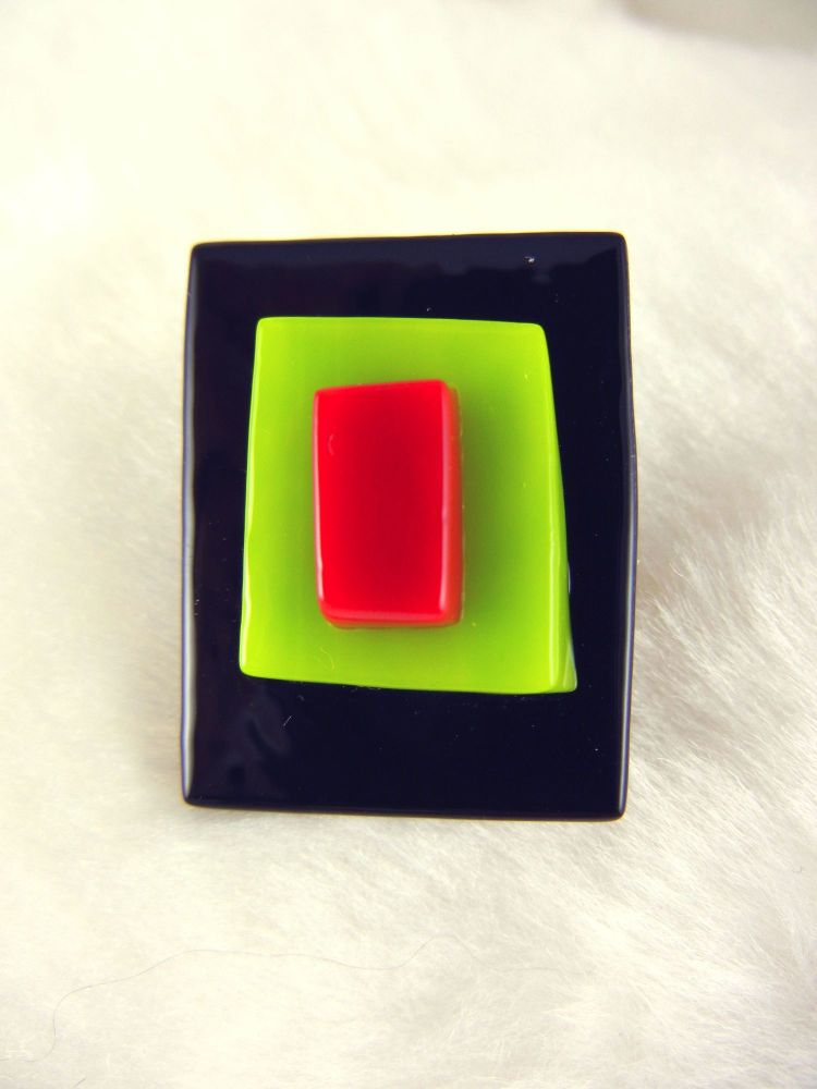 3D Black/Green/Red Brooch - ZMBR010