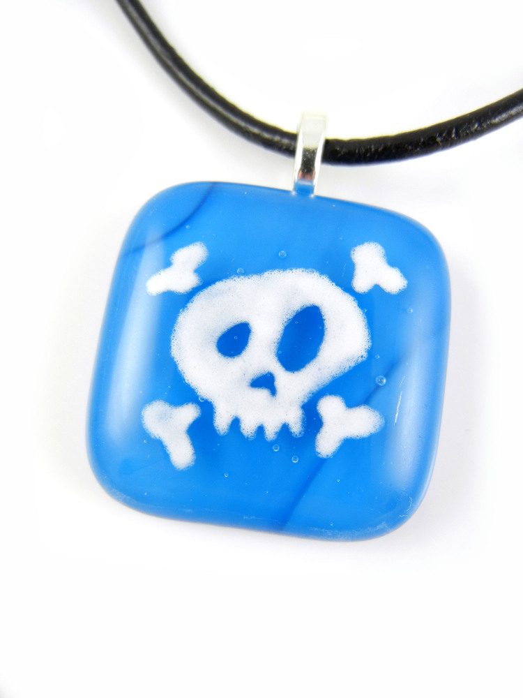 Blue Skull & Crossbones Pendant - ZMP115 - Pirate Collection