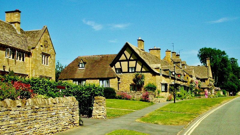 Cotswolds travel study and homestays UK