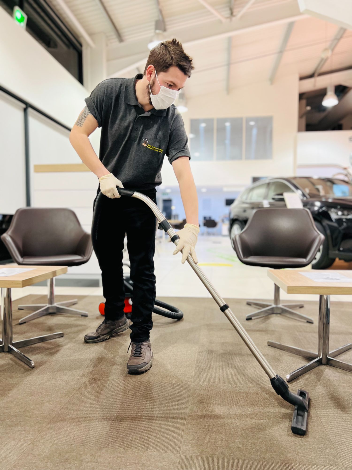 staff-cleaning-dealership-gainsborough
