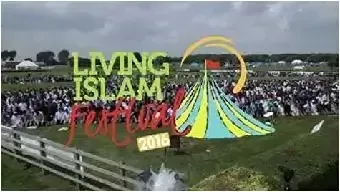 Living Islam Festival 2016 at Lincolnshire Showground with large outdoor crowd