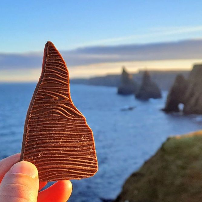'Duncansby Stacks' Chocolate Shards