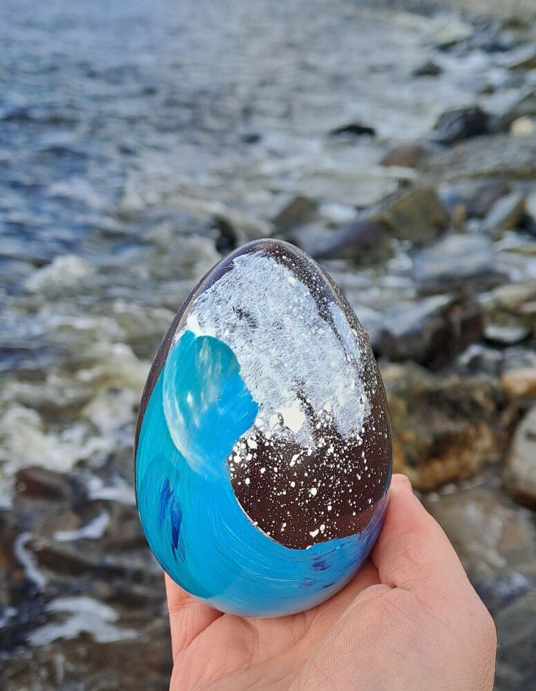 Wave Design Easter Egg