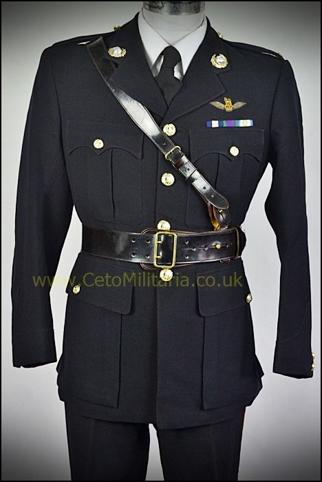 Royal Marine No1 Officer Pilot (36/37C 32W)