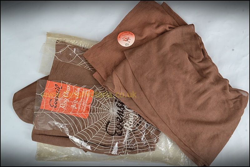 CC41 Evensil RingClear Nylons Box/2Pairs (10.5)