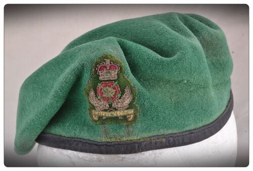 Int Corps Beret (56cm) Officer