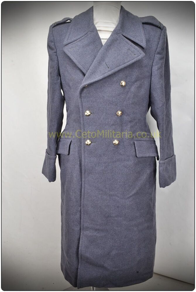 Greatcoat/Crombie, RAF Fg Off (39/41