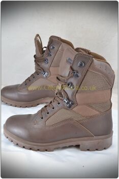 Boots - YDS Kestrel (7W)