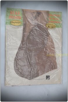 Bear Brand Delaware "Daytaupe" Nylons (9.5)