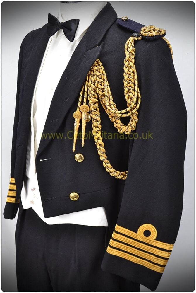 RN No1 Tailcoat, Captain ()