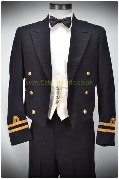 RN No2 Mess (38/39C 36W) RNR Lt