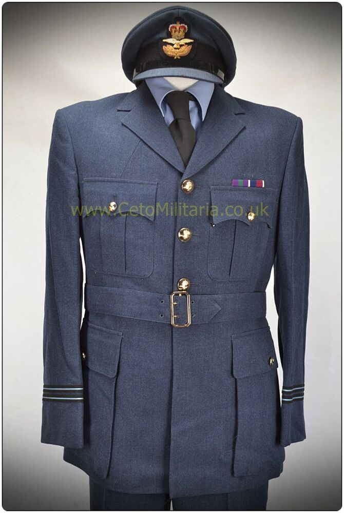 RAF No1 Flt Lt (C W)