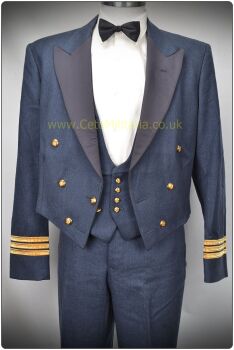 RAF No5 Mess (43/44C 37.5W) Wg Cdr
