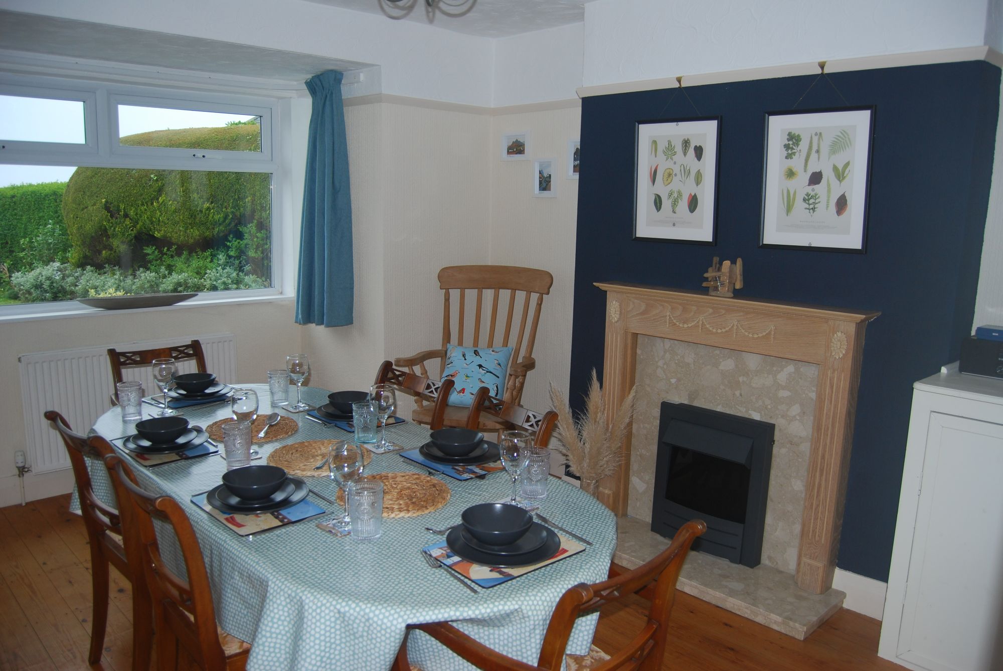 Dining Room.JPG