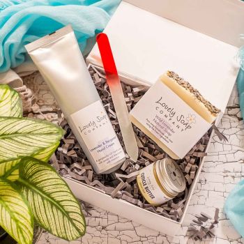 Deluxe Hand & Nail Care Gift Set