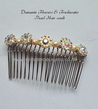 Round Diamante Flower & Pearl Hair Comb