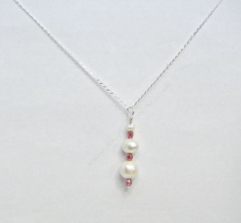 Freshwater Pearl Pendant on Sterling Silver Curb Chain