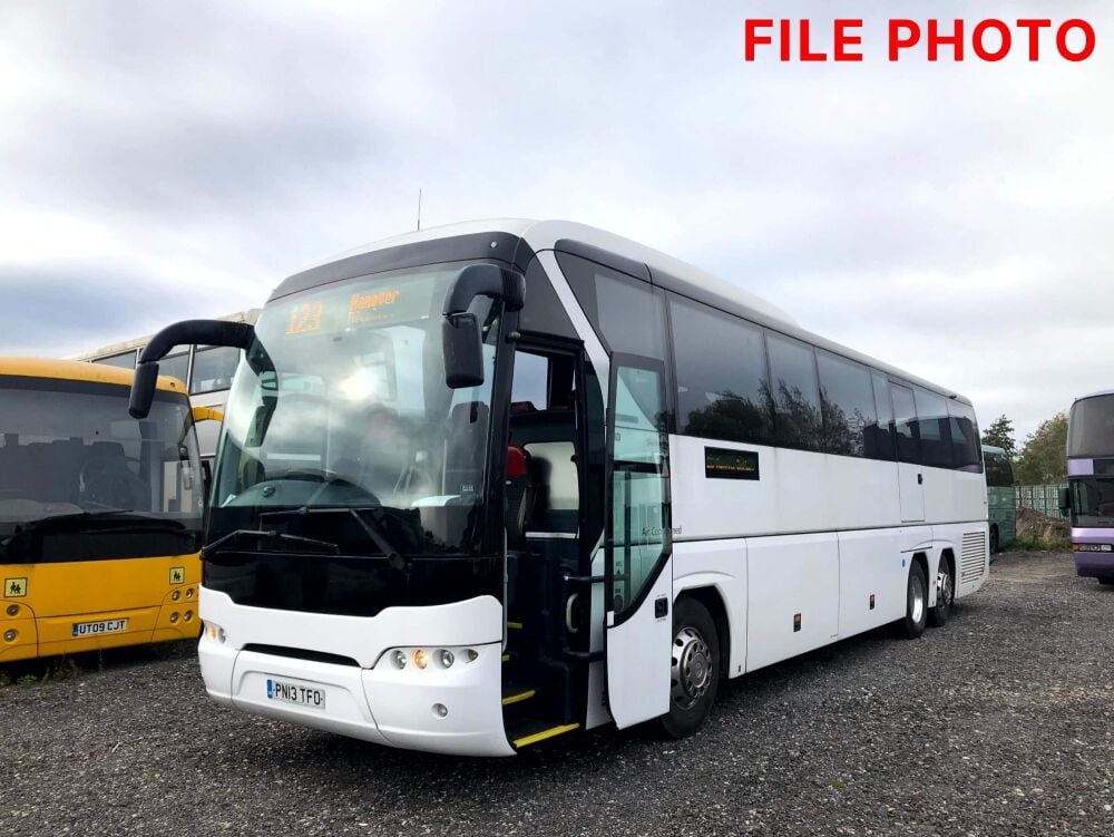 2012 - Neoplan (P20) Tourliner - 80 Seats - PSVAR/DDA