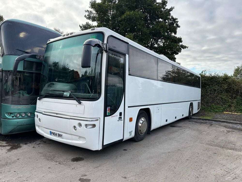2004 - Volvo Profile Plaxton - 57 Seat