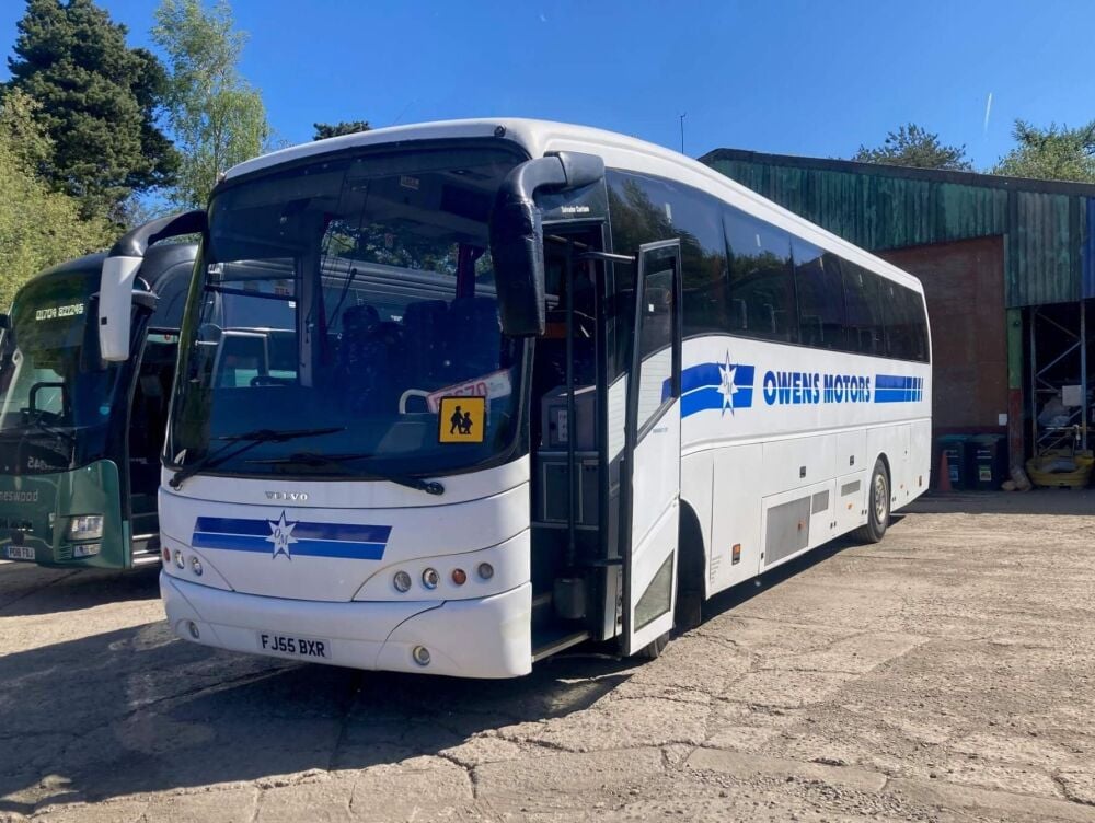2005 (55) - Volvo Caetano - 53 Seat