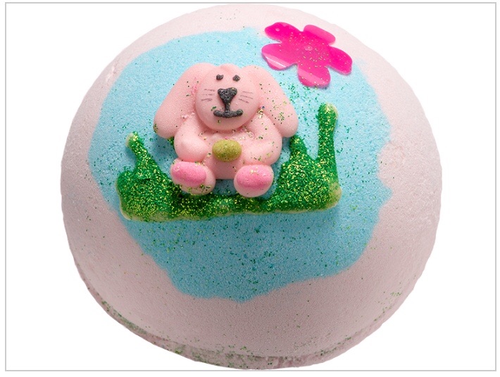 New Product....some bunny loves me bath bomb