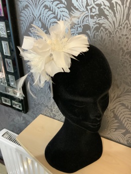 New Product….Ivory two feather flowers on clip