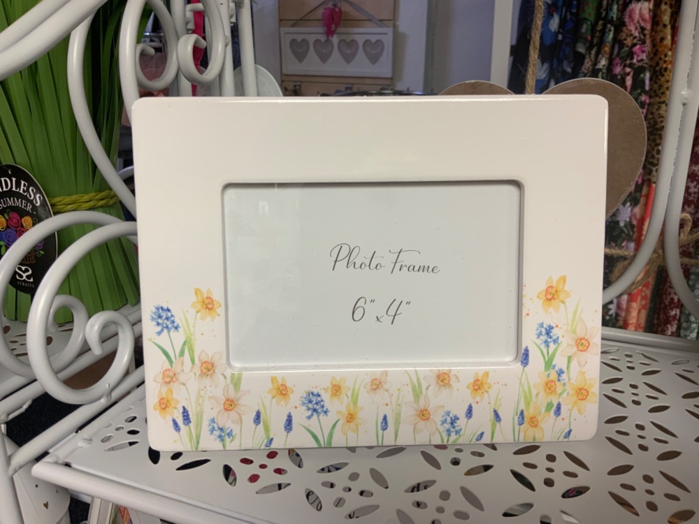 New Product….spring floral ceramic photo frame….holds 6 x 4 photo