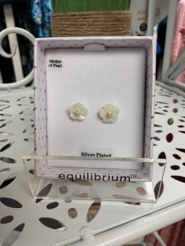 New Product….equilibrium floral accents mother of Pearl silver plated cream studs