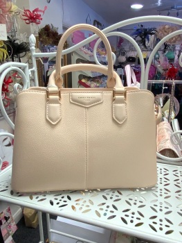 New Product….scallop shell David jones handbag with long strap