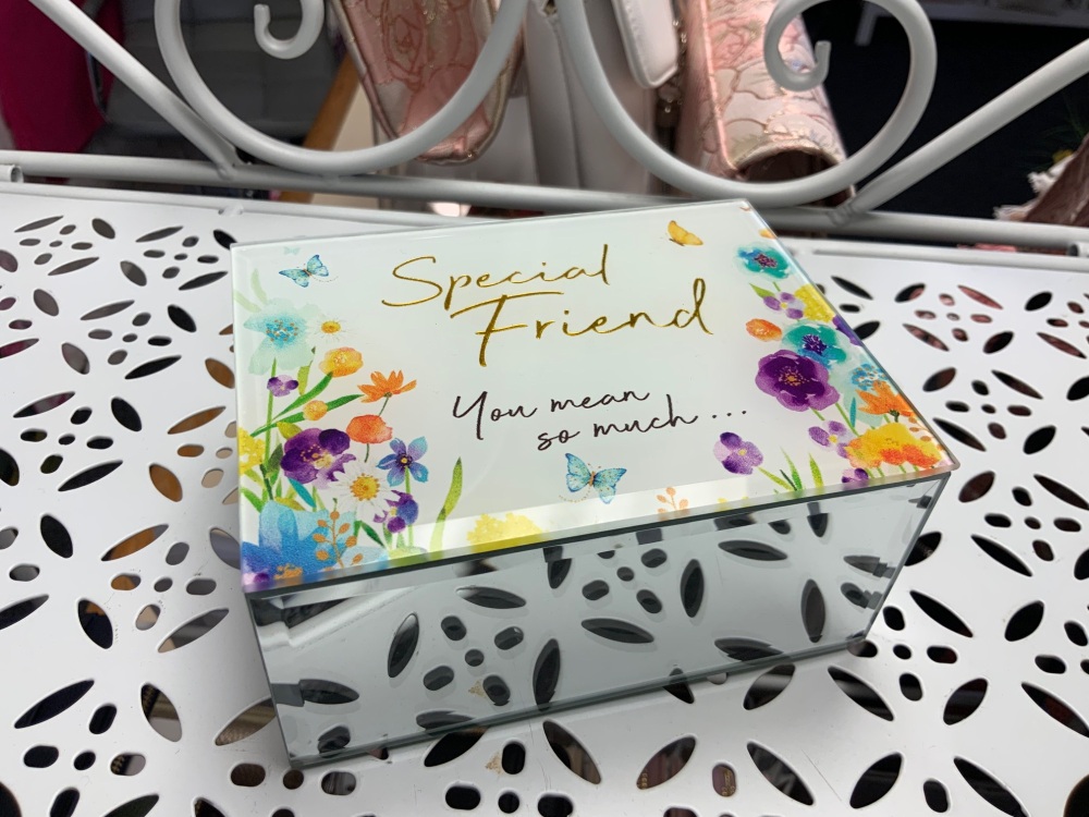 New Product….small mirrored floral special friend jewellery box