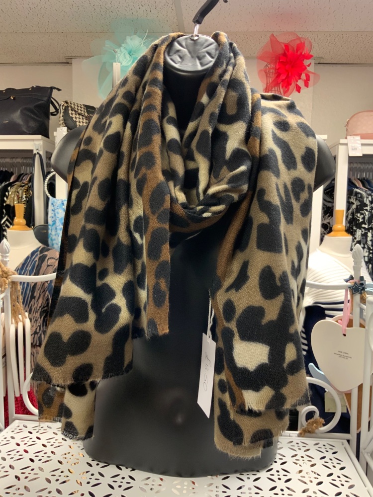 New Product….cosy black/brown animal print scarf