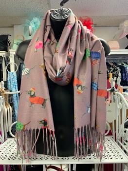 New Product…cosy pink sausage dog scarf
