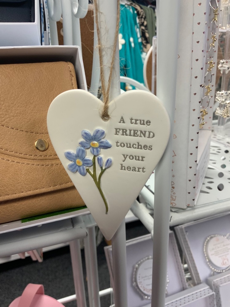 New Product….daisyfield hanging heart true friend