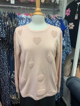 New Product&hellip;.super soft dusky pink embossed hearts jumper&hellip;.one size &hellip;.measures 21 inches across