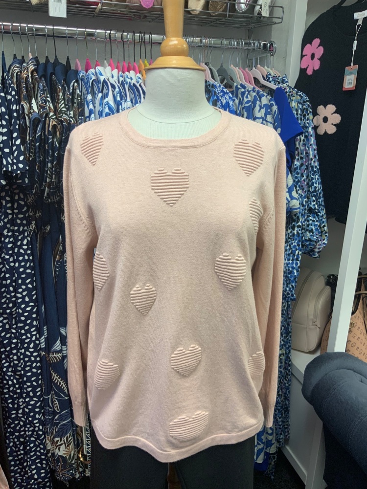 New Product….super soft dusky pink embossed hearts jumper….one size ….measu