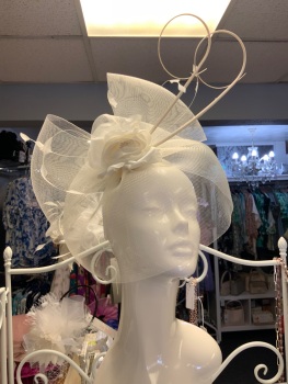 New Product&hellip;.ivory fascinator on wide headband with flower centrepiece
